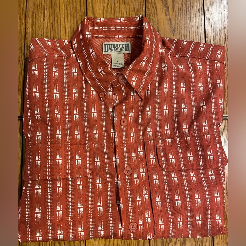 EUC Duluth Trading Co men’s short sleeve button down shirt, vented back, size L